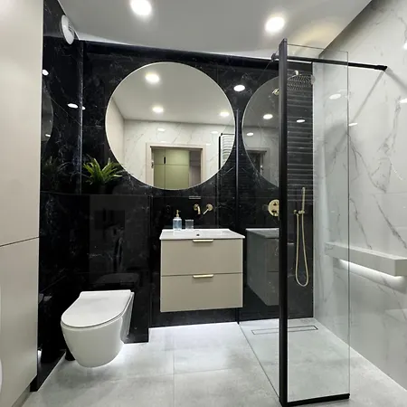 Piast - Free Parking 아파트 *