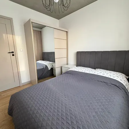 Lägenhet Piast - Free Parking Kraków